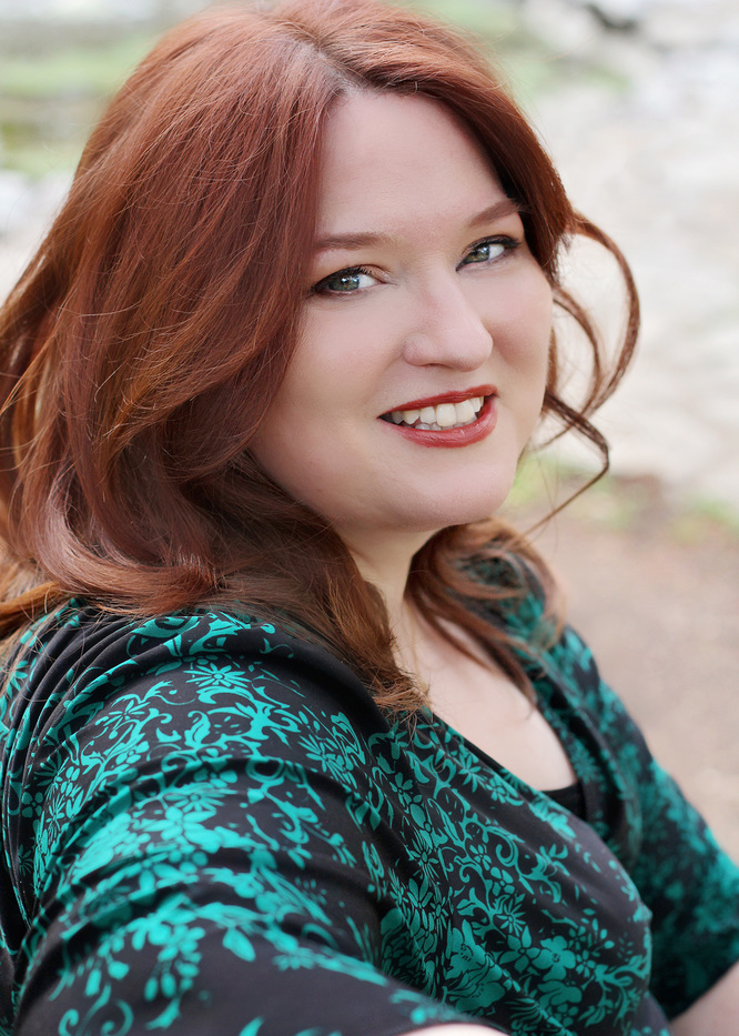 Lynne  Kelly